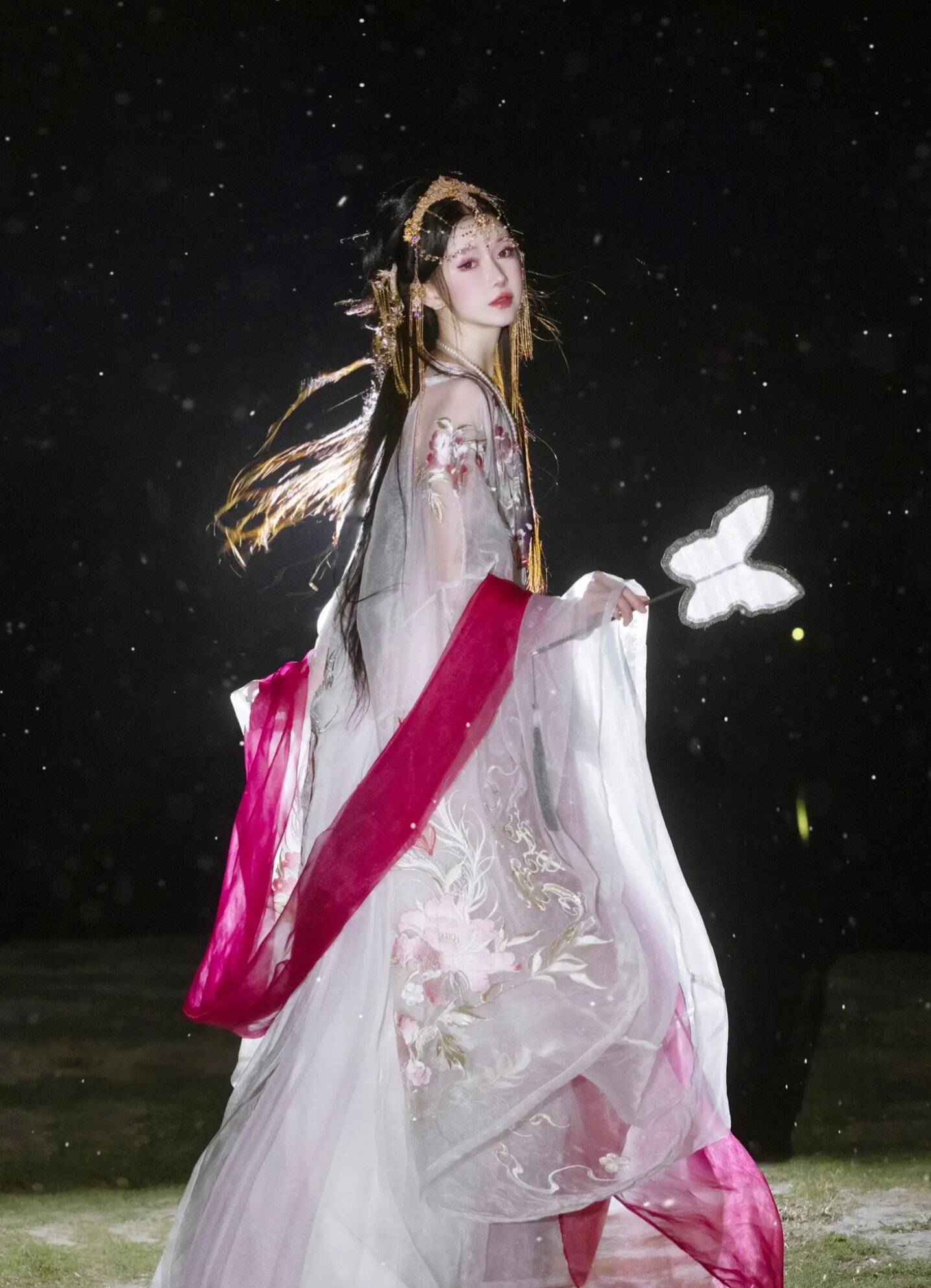 The Revival of Qiyi Ruan Hanfu:Unraveling the Threads of Traditional Chinese Elegance