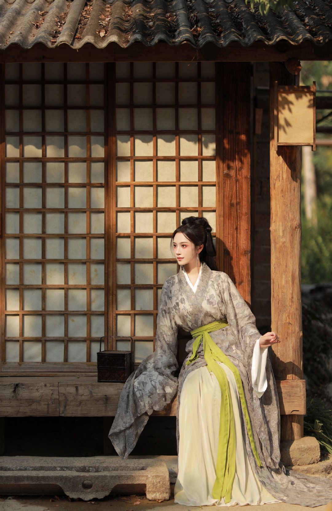 Elegant Hanfu Skirt for a 5-Year-Old Girl:Embracing Traditional Beauty in Modern Times