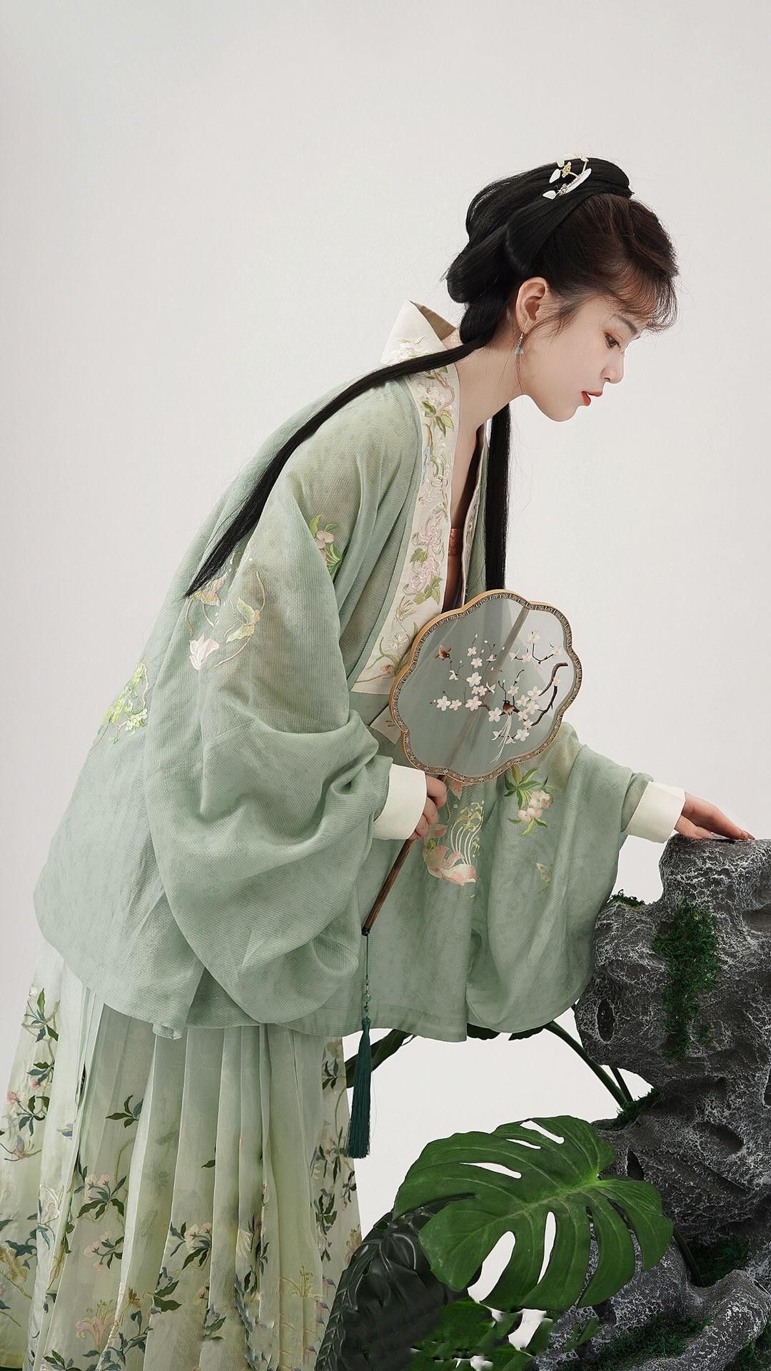 Original and Authentic Hanfu Tang Style:A Journey Through Traditional Chinese Elegance