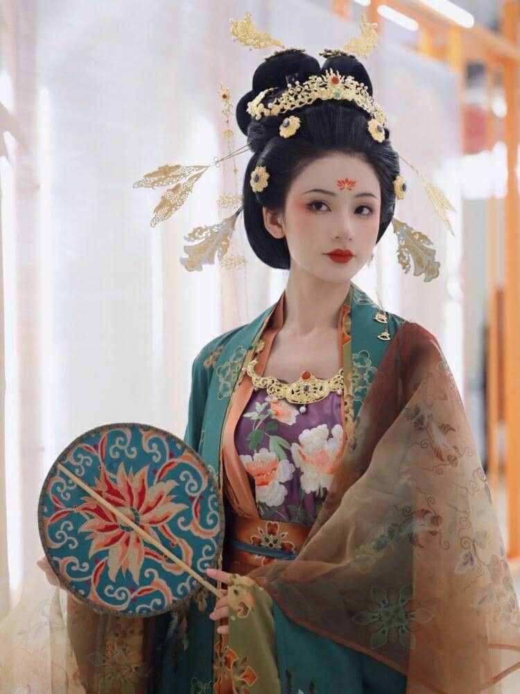 Julys Original Hanfu:Unveiling the Essence of Traditional Chinese Fashion