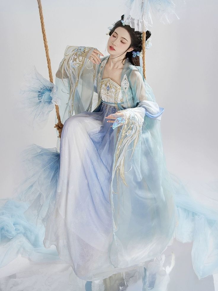 The Splendor of Xiangyunsha Cheongsam:High-End Heritage of Old Shanghai