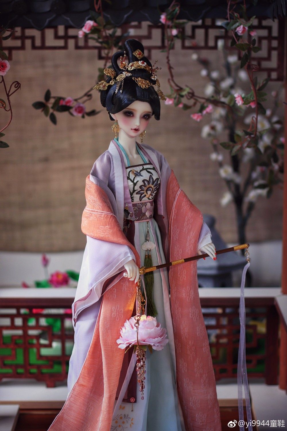 Embracing Modern Elegance:The Revival of QI 气质改良)Cheongsam Skirts