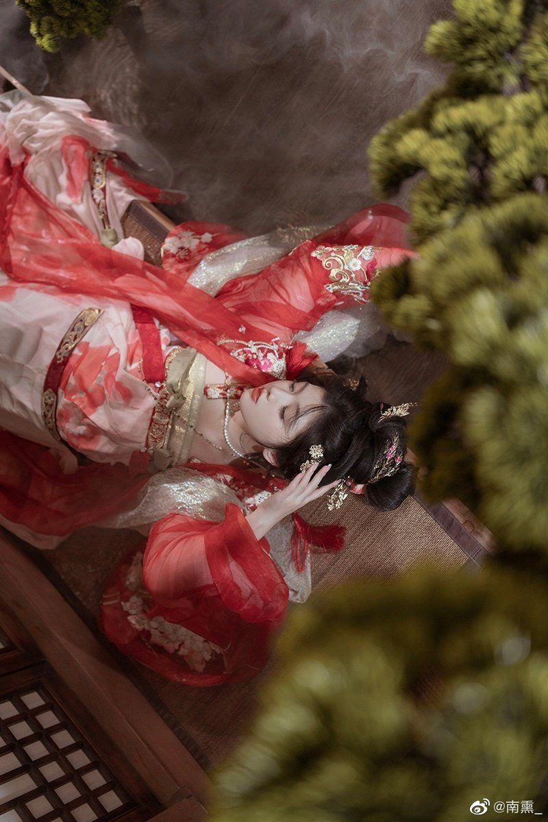 Qipao-Inspired Child Fashion:Chinese Ethereal Beauty in a Girls World