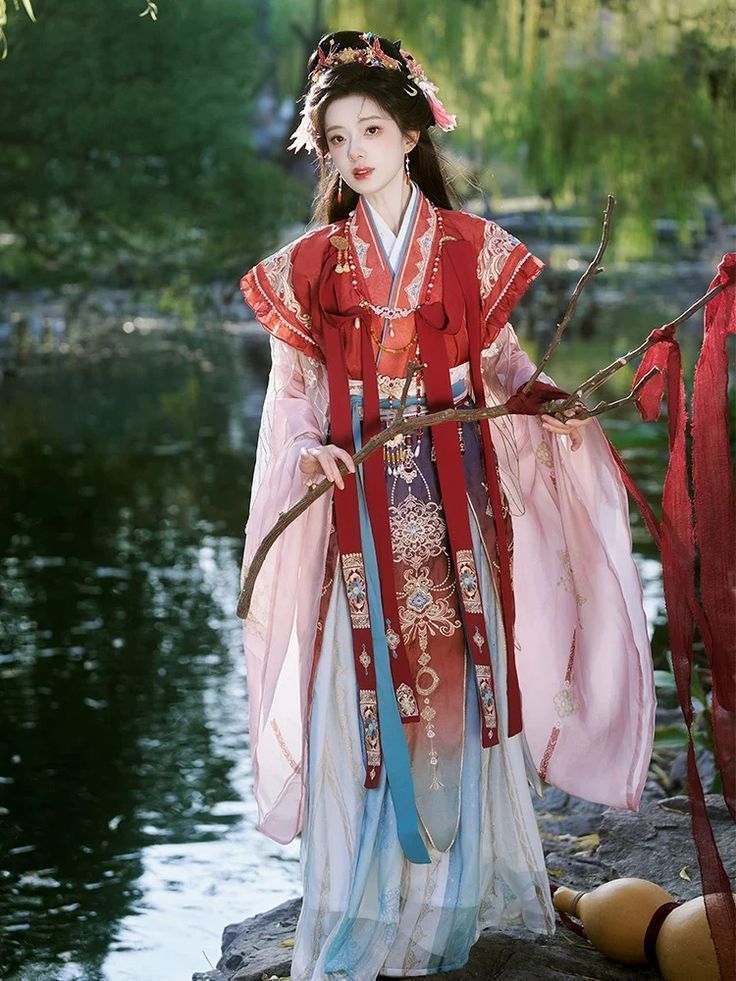 Embracing the New Chinese Style:The Charm of Black Cheongsam for Plus-Size Figures Embracing the New Chinese Style:The Charm of Black Cheongsam for Plus-Size Figures