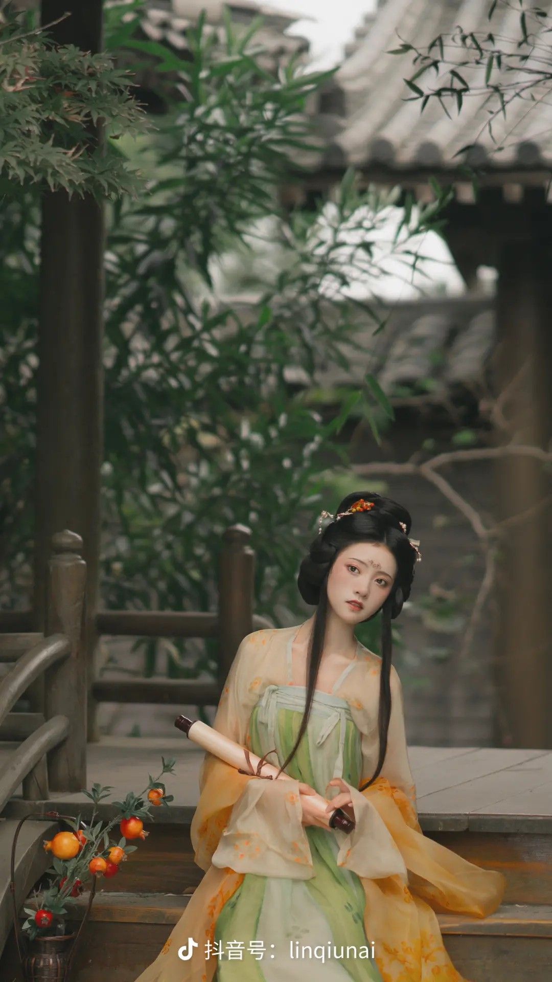 The Youthful Charm of Traditional Horseface Skirt:A Modern Perspective on a Classic Fashion