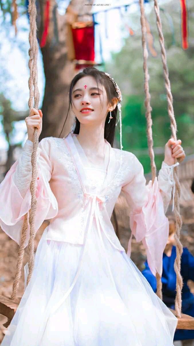 The Enigma of Cheongsam Pearl Bead Chains:A Cultural Exploration The Enigma of Cheongsam Pearl Bead Chains:A Cultural Exploration