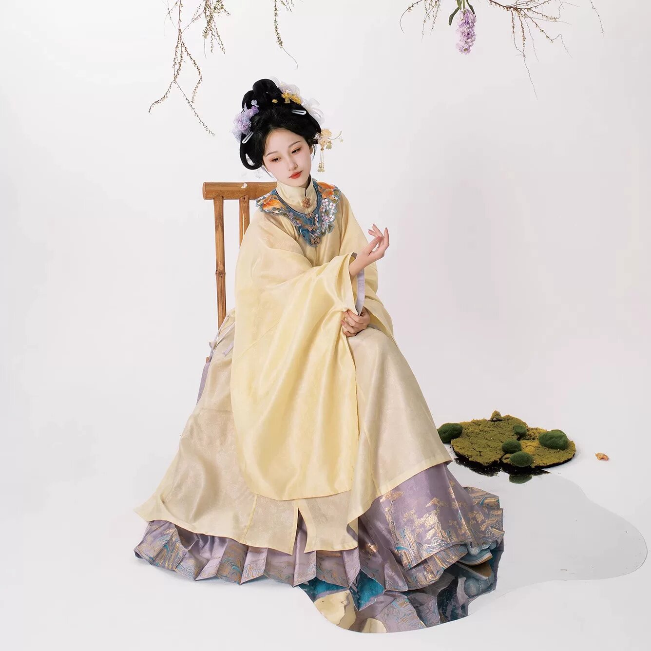 Summer Hanfu Costumes for a 10-Year-Old Girl in Grade Three