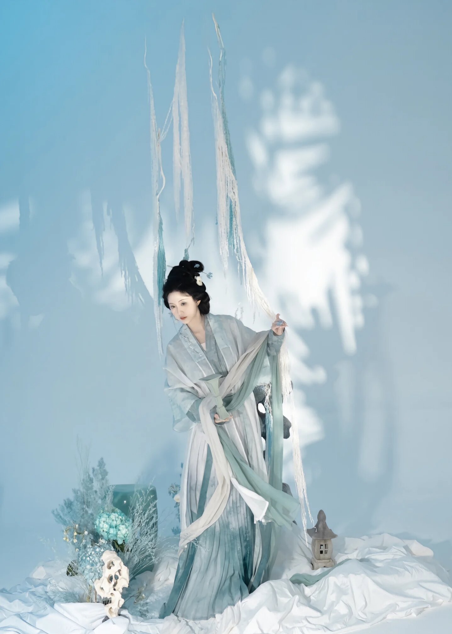 The Twelve Hours of Hanfu:A Journey Through Ancient Chinese Time