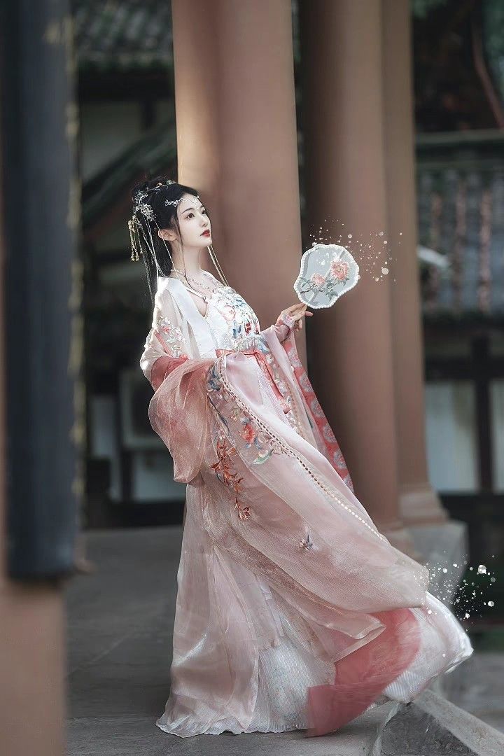 军阀旗袍下的性感魅力，一种独特的东方韵味