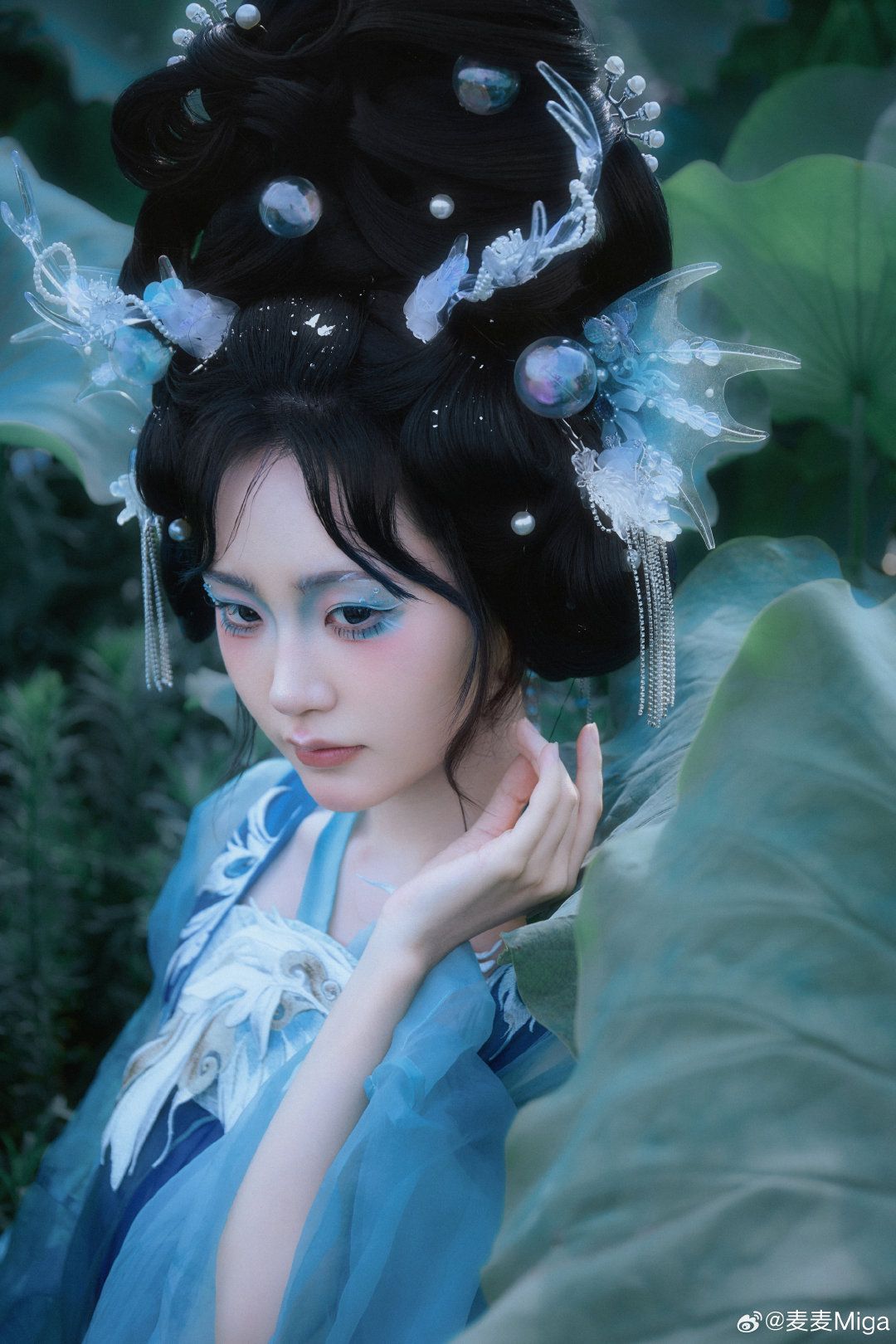 The Elegance of Tang Zhuang Women:A Journey into Traditional Chinese Fashion