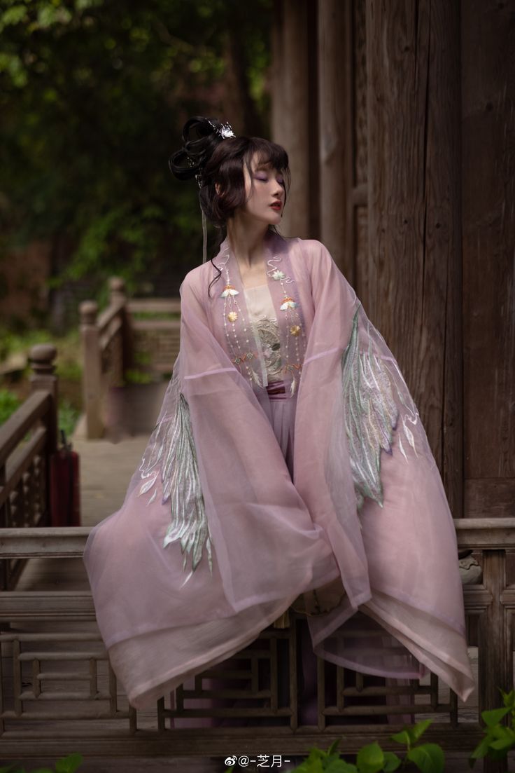 The Summer Styling of a Horseface Skirt and Top