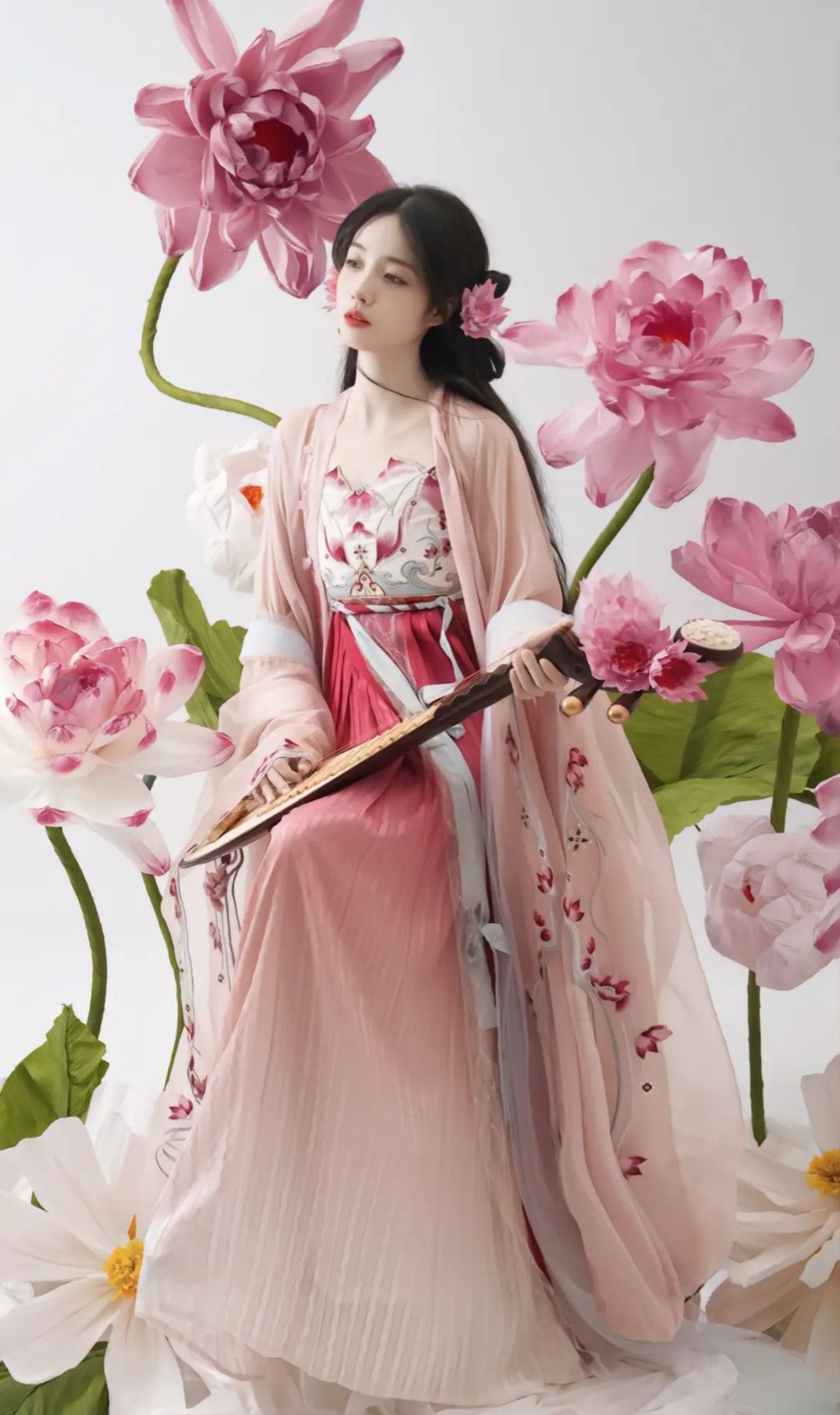 The Evolution of Hanfu Shoes and the Story of Little Pillow Shoes