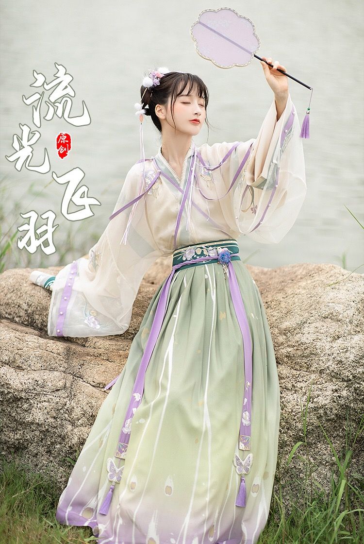 Children in Traditional Hanfu:The Splendid Splendor of the Flying Tigers of the Ming Dynasty