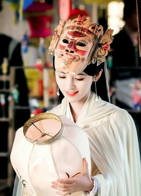 Reimagining the Classic Cheongsam:Innovations in Design for the Short-sleeved Blouse Reimagining the Classic Cheongsam:Innovations in Design for the Short-sleeved Blouse