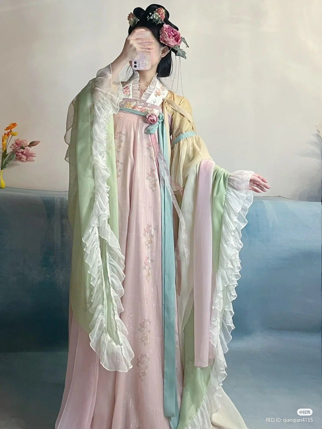 The Student,the Warlords Wife,and the Cheongsam in the Republic Era