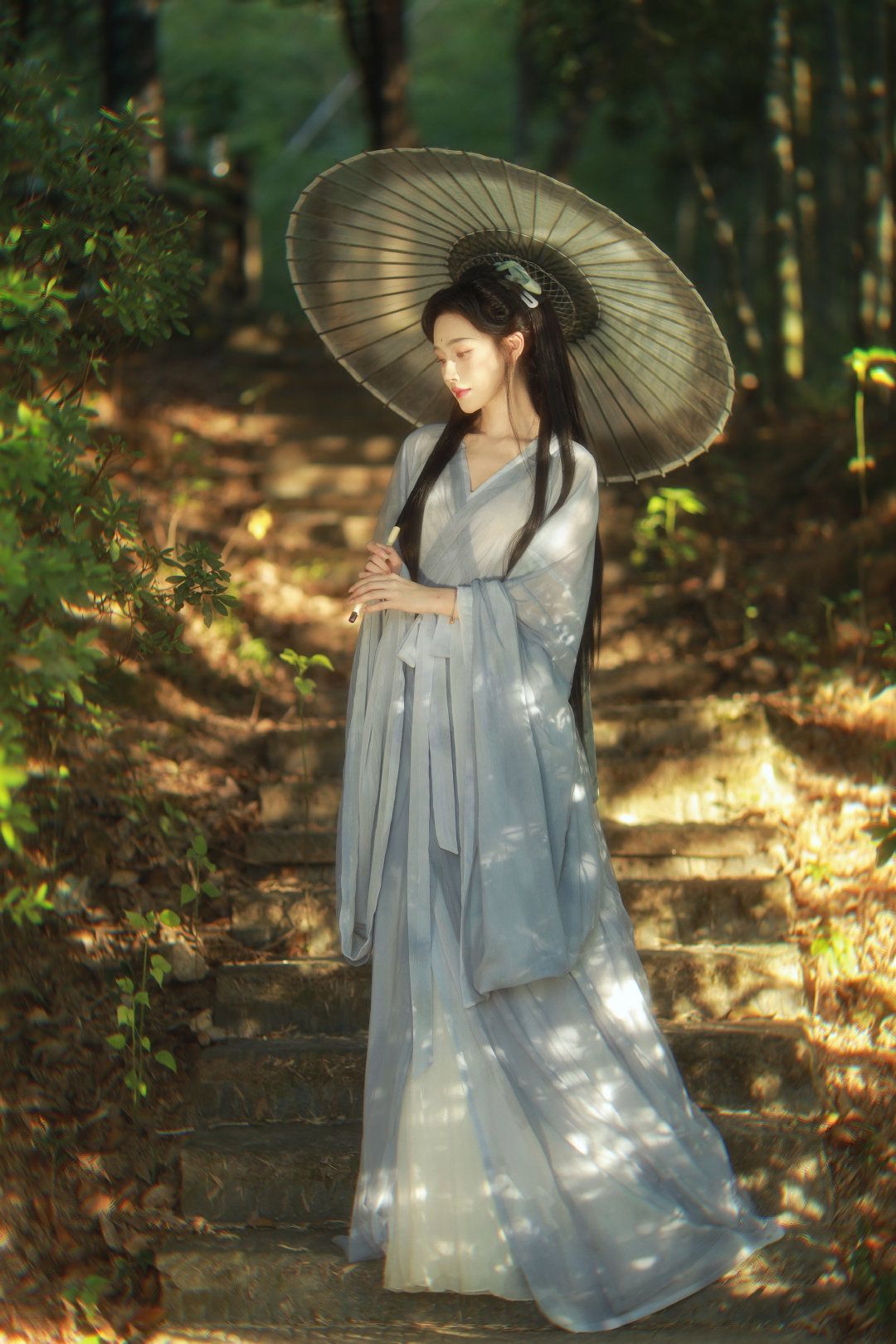 The Wedding Banquet in Cheongsam:A Traditional Journey into the Chinese Marriage Ceremony