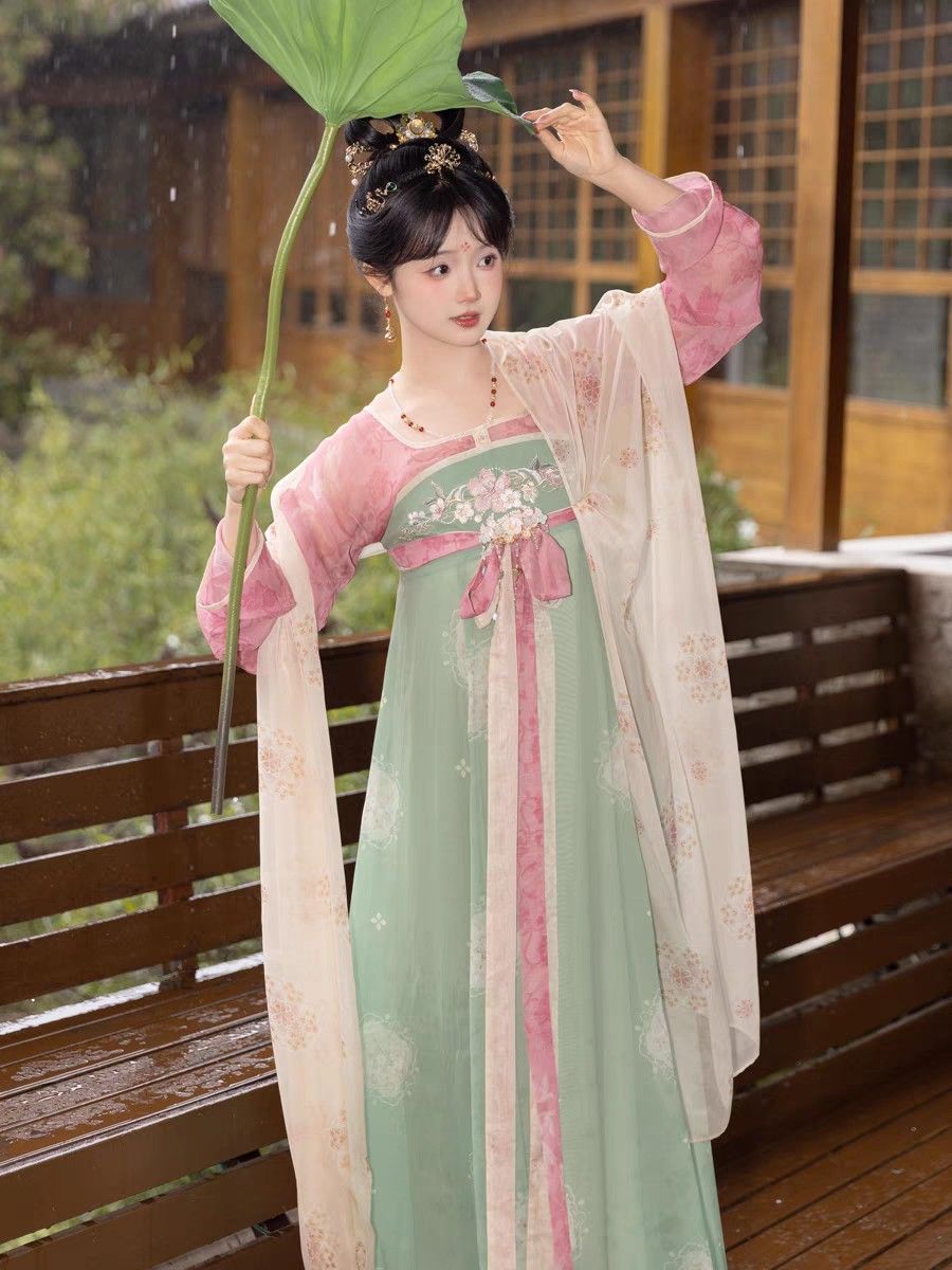 Hanfu Jewelry:The Charms and Elegance of Hanfu Necklaces Hanfu Jewelry:The Charms and Elegance of Hanfu Necklaces