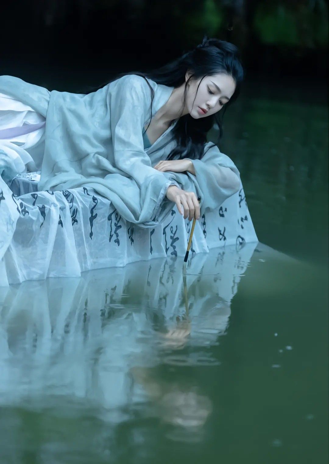 Elegant New Chinese Style:The Purple Qipao Dress