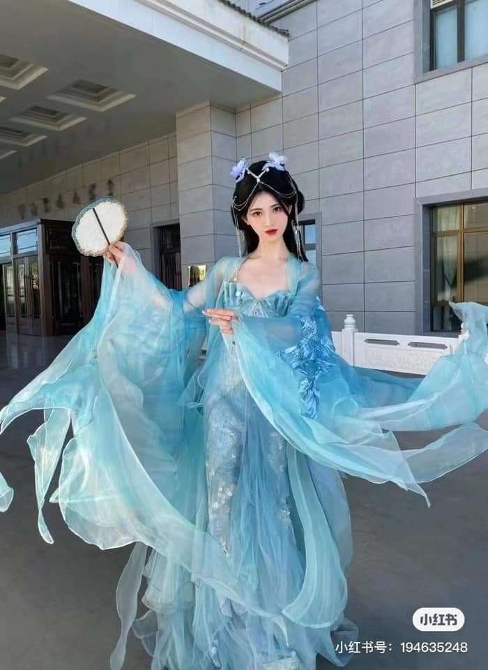 The Splendor of Hanfu Hairpins and Tassel Accessories