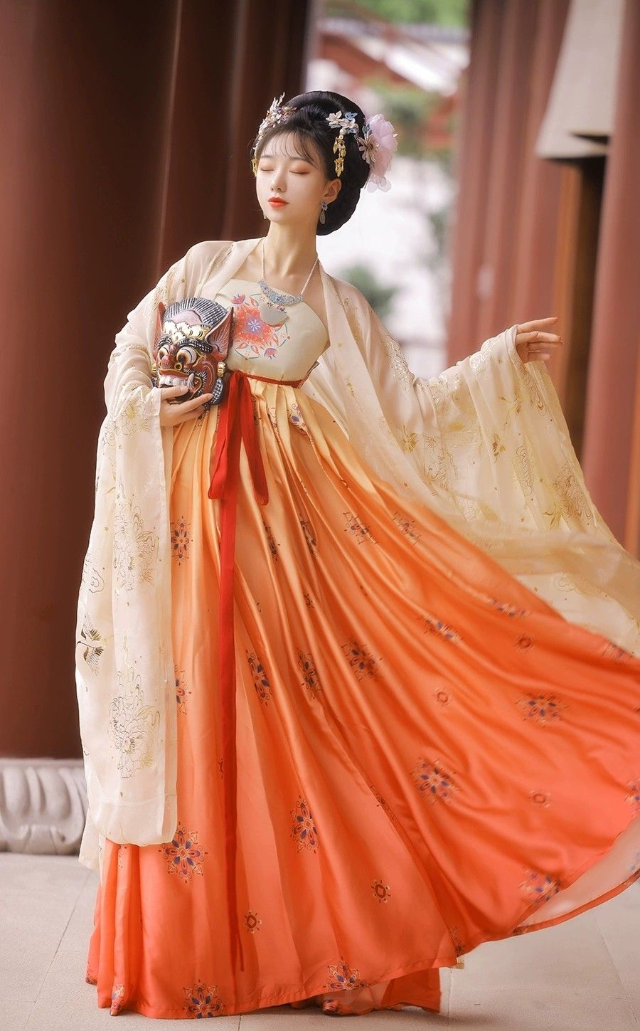 Ethnic Charm:The Allure of Cheongsam Suites in Modern Fashion