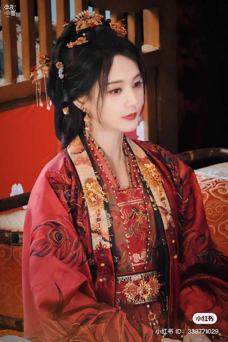 Nanzixis Original Hanfu:Embracing Traditional Elegance in Modern Times
