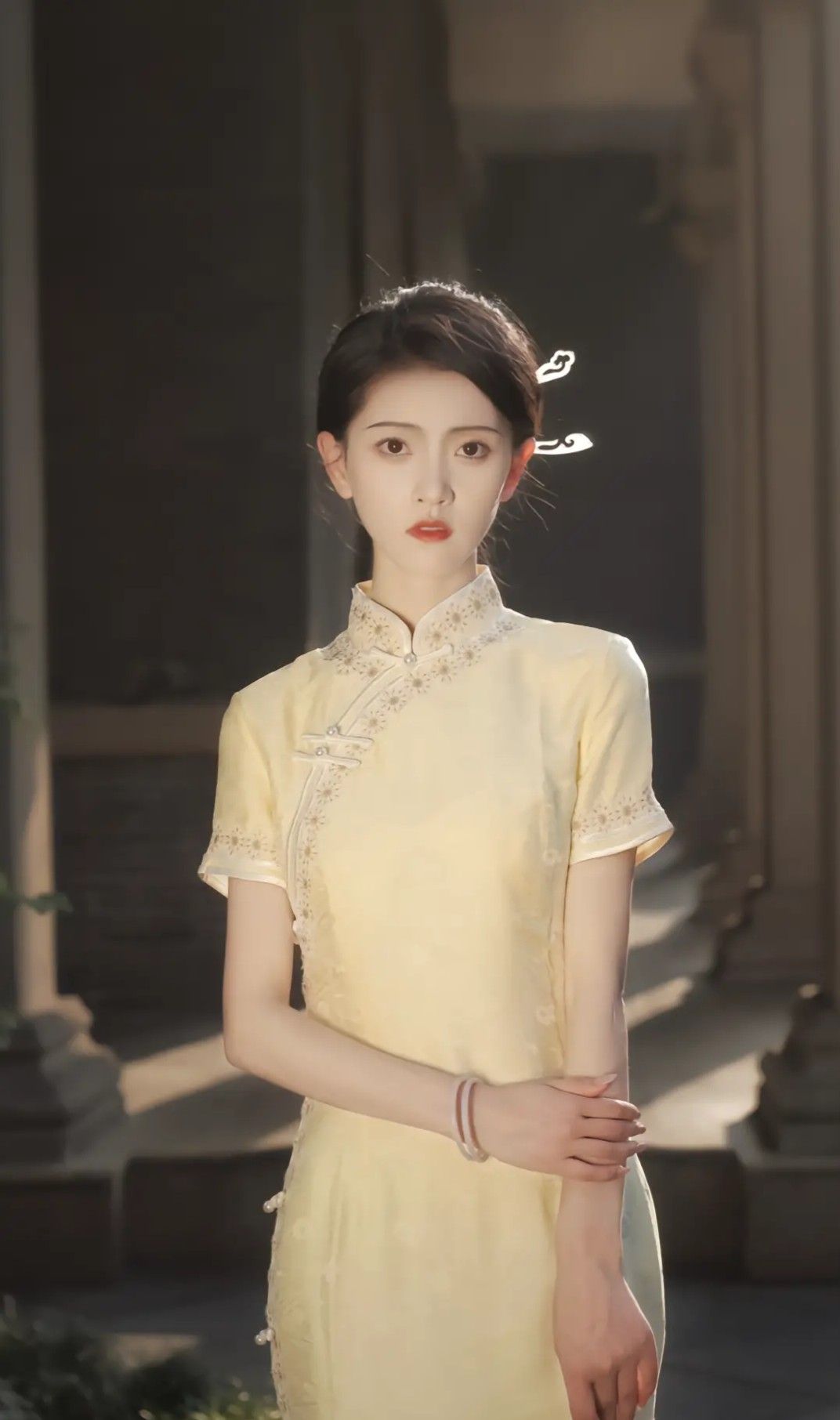 The Allure of the Cold and Elegant Cheongsam:A Journey into its Stylish Simplicity