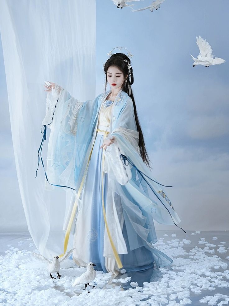 Embracing Modernity in a Purple Qipao:The Evolution of Neo-Chinese Style Embracing Modernity in a Purple Qipao:The Evolution of Neo-Chinese Style