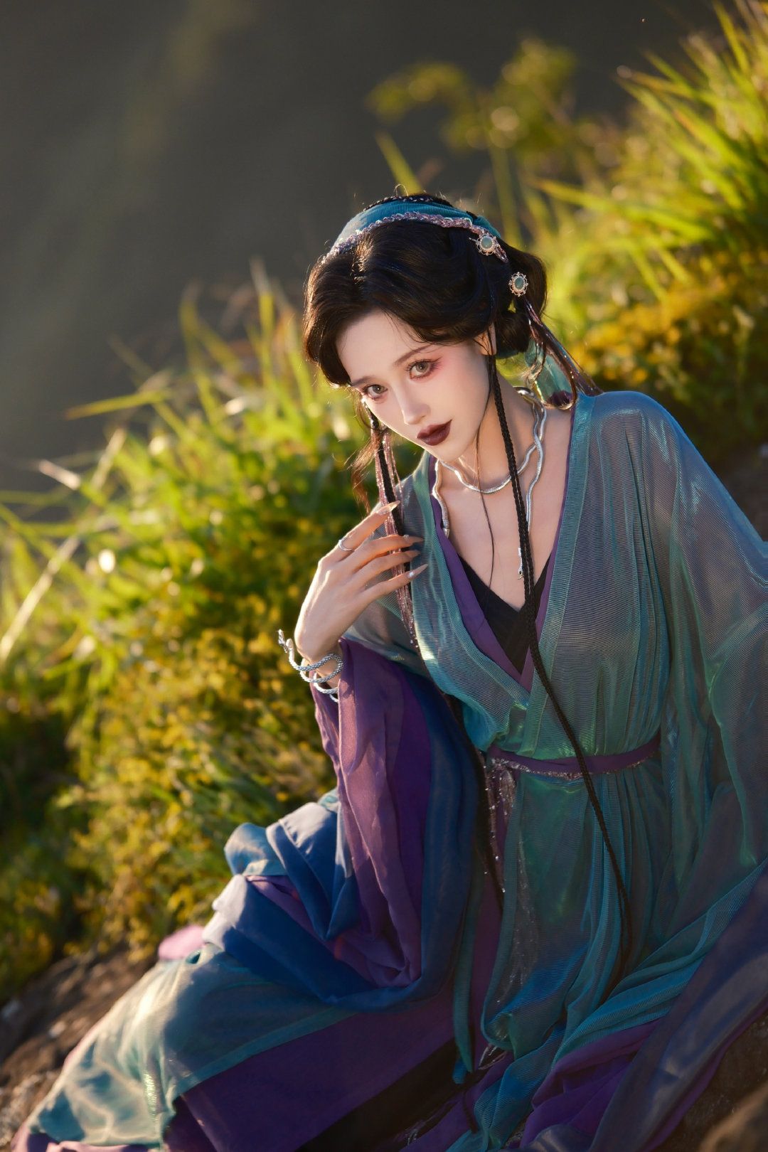 Baby Girl in Traditional Chinese Hanfu Clothing:A Year-Old Celebration