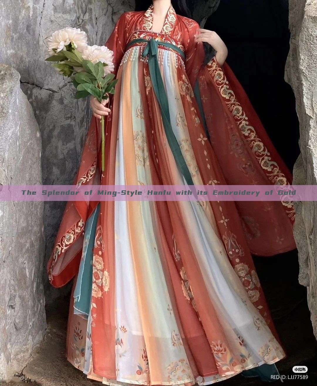 The Splendor of Ming-Style Hanfu with its Embroidery of Gold The Splendor of Ming-Style Hanfu with its Embroidery of Gold