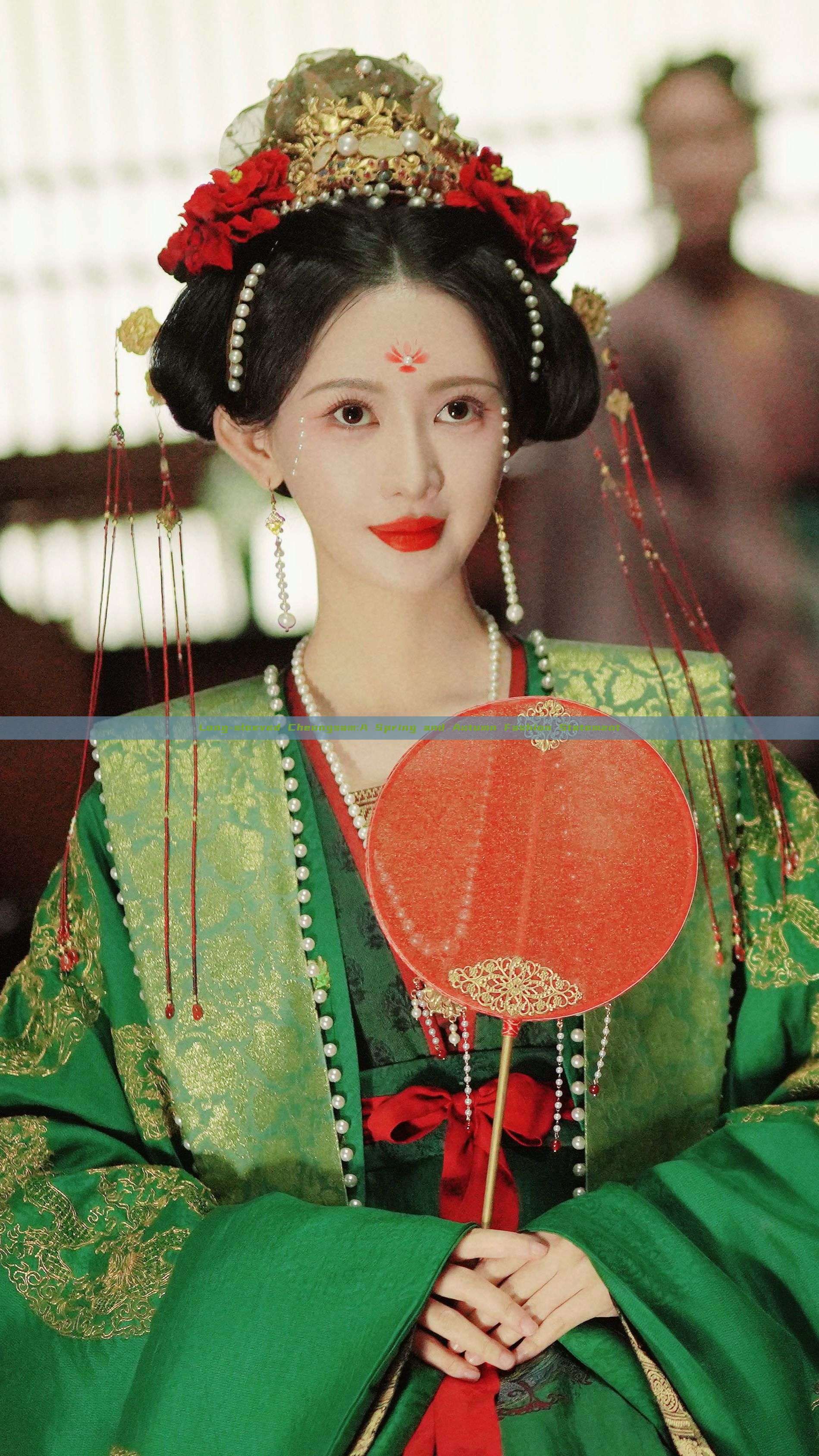 Long-sleeved Cheongsam:A Spring and Autumn Fashion Statement